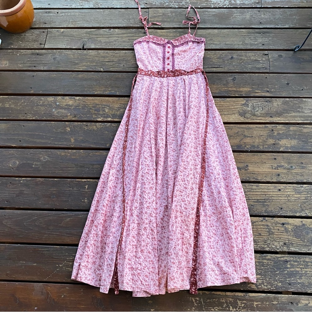 Vintage handmade gunnesax style dress bohemian